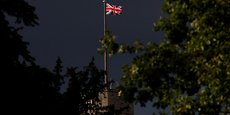 Un drapeau Union Jack flotte au château de Windsor