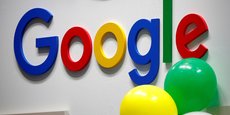Google publiera davantage d'informations sur sa gestion de la modération des contenus, en étendant cet engagement à un plus grand nombre de ses services, notamment Maps, Play, Search et Shopping.