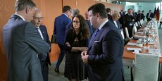 Le chancelier allemand Scholz rencontre des représentants des syndicats et du patronat allemand