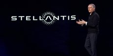 Stellantis affiche un chiffre d'affaires en hausse de 7 % au troisième trimestre, à 45,1 milliards d'euros.