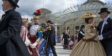 Des personnes déguisées à l’occasion des fêtes Napoléon III, en 2016.