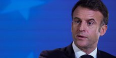 « J'attends de Viktor Orban (...) (qu')il se comporte en Européen et ne prenne pas en otage nos avancées politiques », a déclaré ce vendredi le président français Emmanuel Macron.