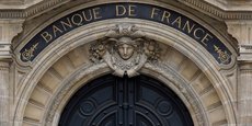 La Banque de France table désormais sur une croissance du produit intérieur brut (PIB) de la France de +0,8% en 2023, contre +0,9% jusqu'ici.