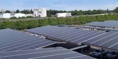 Les ombrières photovoltaïques de l'hypermarché Leclerc Aire-sur-l’Adour, construites par Arkolia.