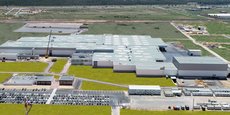 Fin 2022, Stellantis annonce un investissement de plus de 300 millions d’euros dans son usine de Kénitra au Maroc, visant à doubler la capacité de production du site.