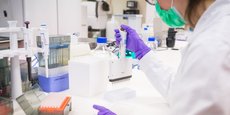 Fabentech vient de recevoir un financement de 7,7 millions d'euros pour la mise en place d'un consortium européen, baptisé e-Fabric, visant à développer et produire, d'ici quatre ans, un traitement antiviral innovant à large spectre pour lutter contre les maladies infectieuses émergentes.