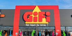 GiFi a ouvert en avril 2023 son 600e magasin en Europe et pèse 1,5 milliard d'euros de chiffre d'affaires annuel, employant plus de 10.000 personnes.