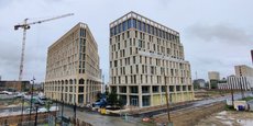 Le programme Les Cimes se compose de deux bâtiments totalisant 17.000 m2 de bureaux avec quelques commerces en pied d'immeuble à Bordeaux Euratlantique.