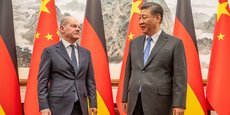 Le chancelier allemand est arrivé en Chine dimanche, accompagné d'une importante délégation composée de ministres et de chefs d'entreprise. Il s'agit de sa deuxième venue dans le pays asiatique depuis son entrée en fonction fin 2021.