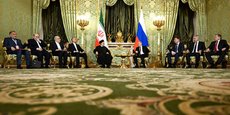 Le président russe Vladimir Poutine rencontre le président iranien Ebrahim Raisi à Moscou