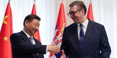 Xi Jinping et Aleksandar Vucic affichent leur amitié à l'occasion de la visite du président chinois en Serbie.
