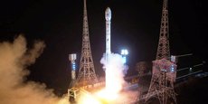 Pyongyang a annoncé lundi avoir tenté en vain de mettre en orbite le satellite de reconnaissance Malligyong-1-1, le lanceur ayant explosé en vol en raison d'un problème de « fiabilité du moteur à oxygène liquide et à kérosène » de conception récente, a précisé l'Administration aérospatiale nord-coréenne. (Photo d'illustration)