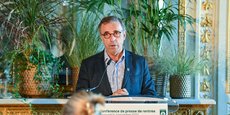 « Si on rentabilise sur Bordeaux le déploiement de l'énergie solaire, cela va attirer des producteurs de panneaux et contribuer à construire un écosystème local », affime Pierre Hurmic, le maire de Bordeaux.