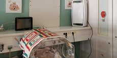 Depuis avril, la technologie française NatéoSanté se déploie en Inde pour purifier l’air du service de néonatologie au sein de l'hôpital public Bai Gangabai.