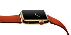 L'Apple Watch, dernière innovation de la marque à la pomme, est une montre connectée capable de donner l'heure, mais également les SMS, la météo, recevoir des appels...