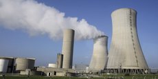 La centrale de Tricastin dans la Drôme (26) est la première du parc nucléaire français à avoir réalisé sa quatrième visite décennale. Examen crucial pour décider de la prolongation de sa durée de vie jusqu'à 50 ans.