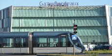Le siège de Gaz de Bordeaux est situé place Ravezies, à Bordeaux.