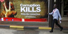 148 milliards de dollars sont drainés hors du continent par diverses formes de corruption, ce qui représente environ 25% du PIB moyen de l'Afrique.