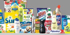 Unilever qui fabrique entre autres les savons Dove, les soupes Knorr ou encore les glaces Magnum a consacré l'an dernier environ 7,7 milliards d'euros à ses dépenses commerciales. La publicité sur les supports numériques représente environ un tiers de son budget commercial.