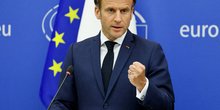 Macron lance l'idee d'une communaute politique europeenne complementaire de l'union