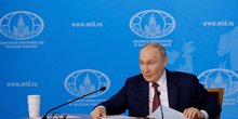 Le president russe vladimir poutine lors d'une reunion a moscou