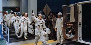 L'équipage d'Apollo 11 juste avant le décollage le 16 juillet 1969.