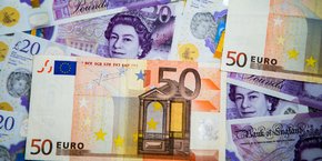La livre sterling se redresse en écho à la perspective d'un léger resserrement de la politique monétaire évoqué jeudi par la Banque d'Angleterre (BoE).
