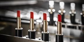 Le projet Cosmethics se pose comme une illustration des forces du tissu présent en Auvergne Rhône-Alpes, qui abrite près de 300 entreprises de la cosmétique-parfumerie, pour 3.500 salariés et un chiffre d'affaires de l'ordre d'un milliard d'euros. De quoi en faire la 4e région exportatrice de ce secteur.