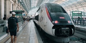 Ainsi, seulement 30% de l'offre TGV habituelle circulera, en empruntant la ligne classique pendant les quatre jours que dureront les travaux (photo d'illustration).