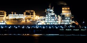 L'arrivée du premier cargo de GNL en provenance des Etats-Unis dans le terminal de regazéification de Wilhelmshaven en Allemagne, le 3 janvier 2023.