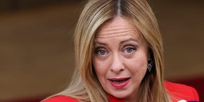 Le gouvernement s'engage à « mettre en œuvre l'ensemble du plan, qui est et restera un outil essentiel pour la croissance, l'innovation et le développement de l'Italie », a promis la Première ministre Giorgia Meloni dans la préface du rapport.
