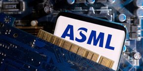 ASML le fabricant a fait état d'un bénéfice net de 1,2 milliard d'euros au premier trimestre.