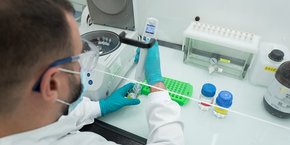 Sanofi ambitionne de devenir un champion de l'immunologie, le traitement des maladies du système immunitaire.