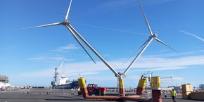 Le prototype (à l'échelle 1/10e) de l'éolienne flottante innovante à deux têtes Nezzy2, conçu par Valeco-EnBW et assemblé à Port-la-Nouvelle, est destiné à un projet pédagogique et de R&D avec l'Université de Montpellier.