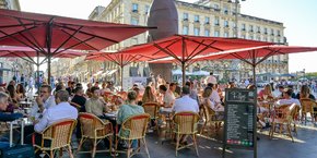 Les cafés et restaurants font partie des établissements qui recrutent le plus en Nouvelle-Aquitaine sur les cinq dernières années.