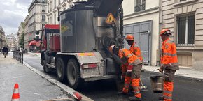 Opération d'entretien de la chaussée rue de Clichy à Paris. (Photo d'illustration).