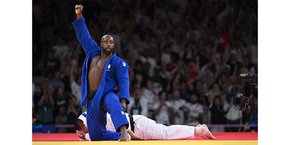 Hier, Teddy Riner a battu le Japonais Tatsuru Saito et offert la victoire à l’équipe de France.