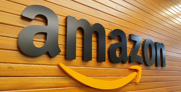 Amazon bat le consensus avec un profit record, le titre grimpe