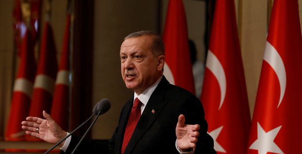 Erdogan appelle les turcs a acheter de la livre