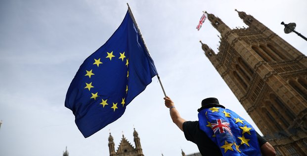 Grande bretagne: attention au risque d'un second referendum, dit un ministre aux brexiters