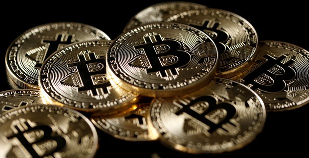 Le bitcoin chute, l'etau de la reglementation se resserre