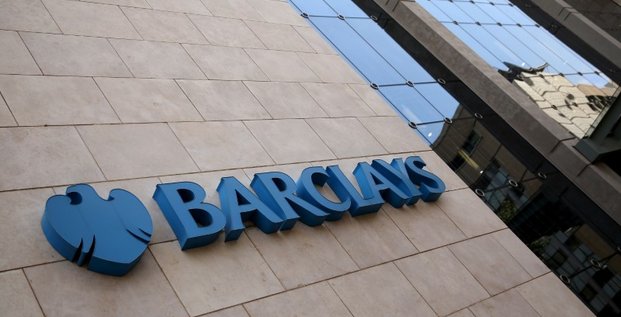 Barclays transfere a paris des postes dans les derives