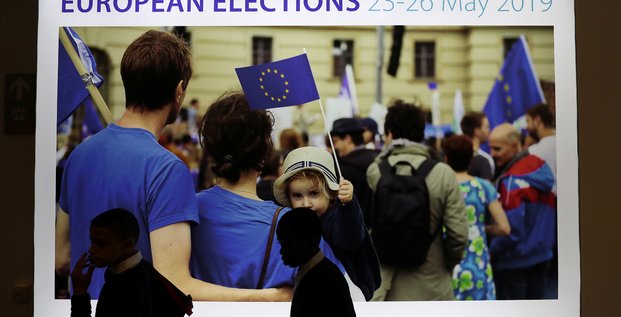 Europeennes: rn et larem toujours dans un mouchoir de poche, selon un sondage