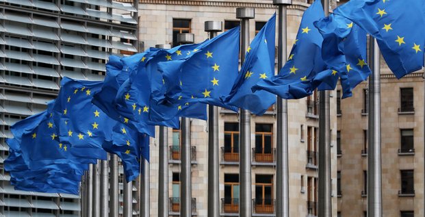 La commission europeenne avertit la france et la belgique sur leurs comptes publics