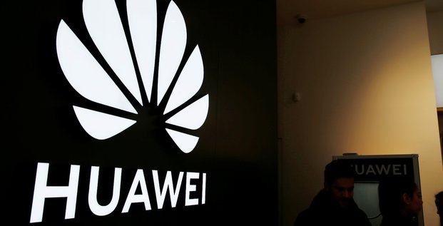 Huawei va investir 2,7 milliards d'euros en italie et creer 1.000 emplois