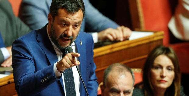 Salvini pret a supprimer des parlementaires, s'il y a des elections