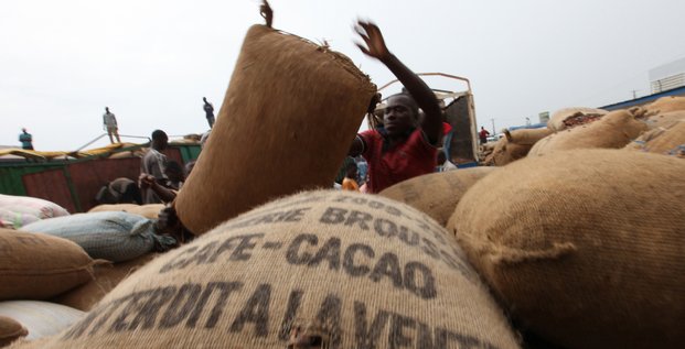 Entrepôt de cacao en Côte d'Ivoire