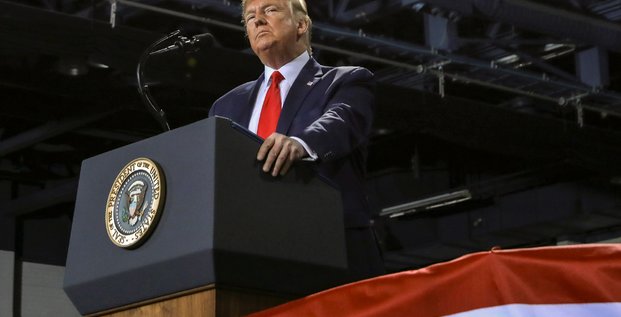 Trump mis en accusation pour abus de pouvoir et entrave au congres