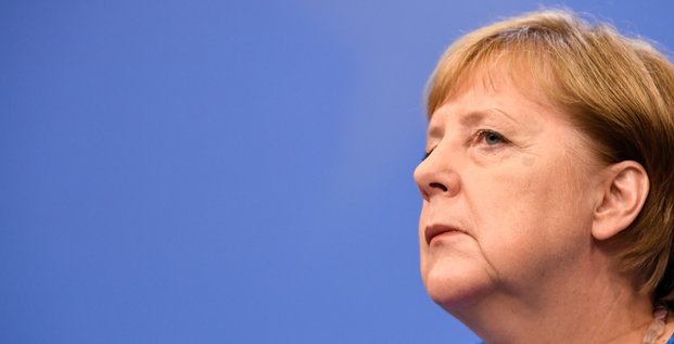 Merkel appelle a lutter resolument contre l'extremisme de droite