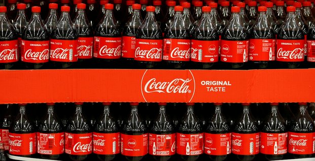 Coca-cola releve ses previsions apres un deuxieme trimestre conforme aux attentes